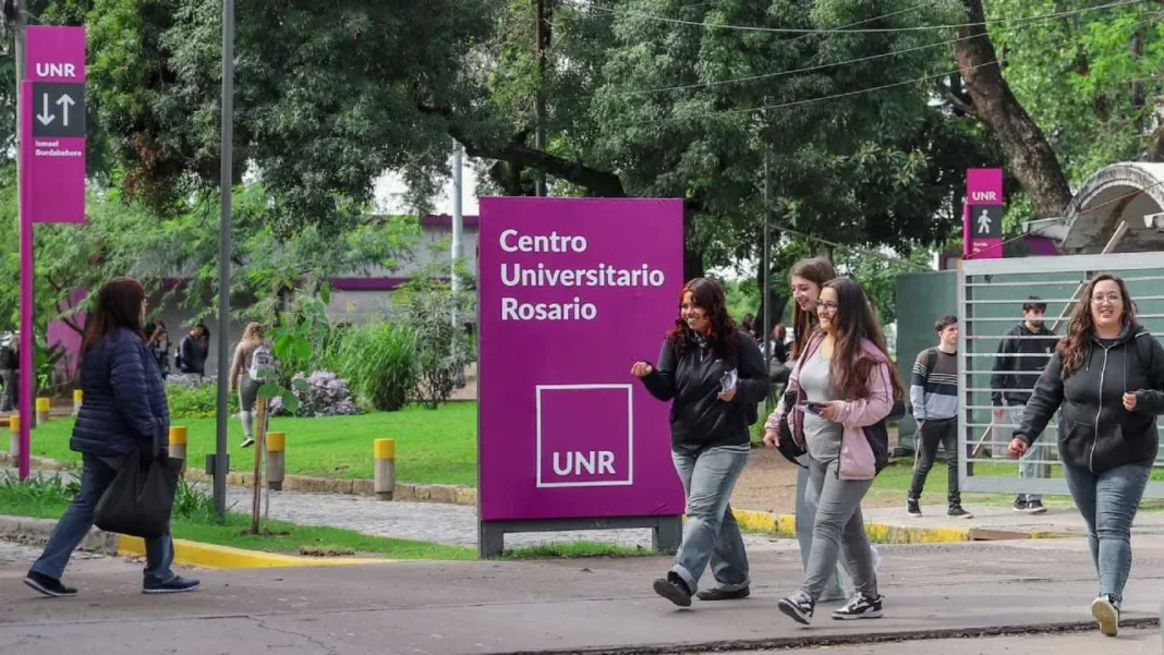 Fachada de la Universidad Nacional de Rosario