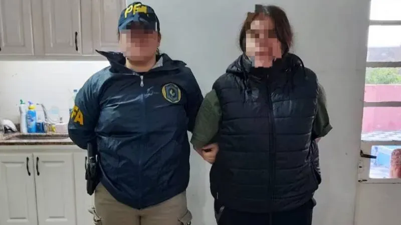 Yanina Alvarado detenida por la policía en Rosario