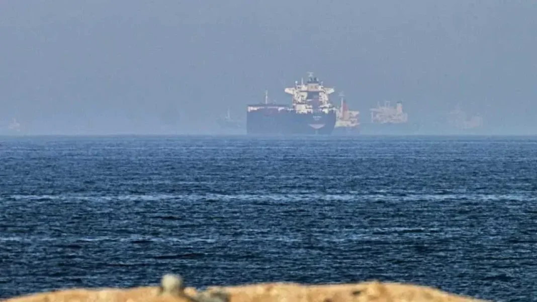 Explosiones en puertos iraníes tras ataques aéreos de Estados Unidos