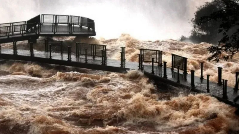 Vista del Circuito Garganta del Diablo en el Parque Nacional Iguazú, Misiones
