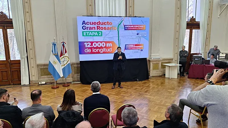 Apertura de sobres de licitación del Acueducto Gran Rosario