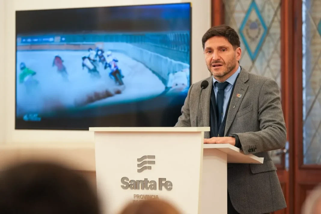 Presentación del Mundial de Flat Track en Totoras con el gobernador Pullaro