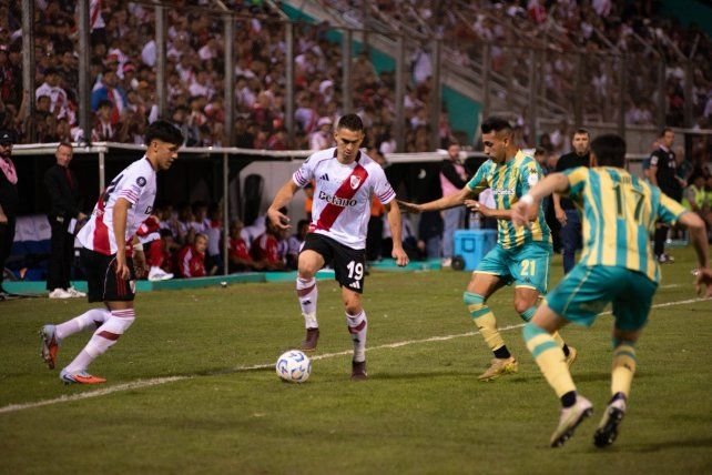 Jugadores de River Plate tras la derrota ante Aldosivi en la Copa Argentina