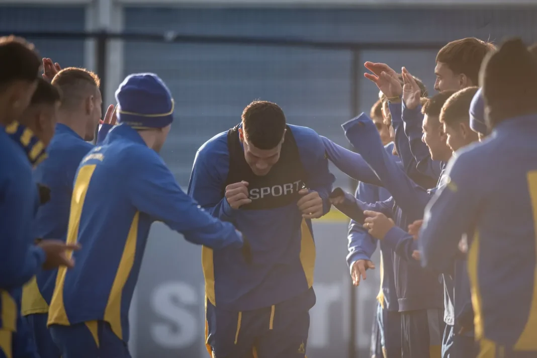 Jugadores de Rosario Central entrenando en el predio de Arroyo Seco