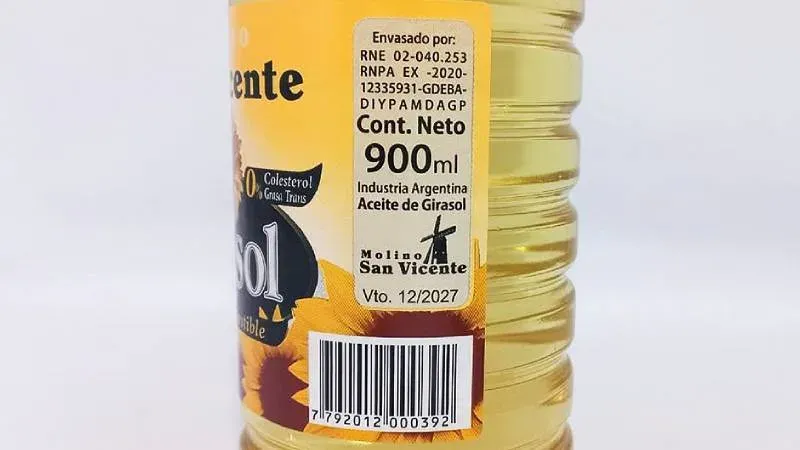 Botella de aceite de girasol marca San Vicente