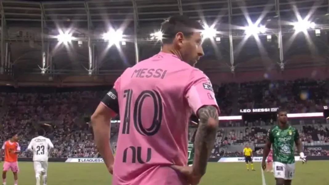 Lionel Messi durante el partido entre Inter Miami y León de México por la Leagues Cup