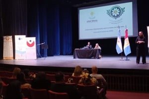 Panel de la 4ª Cumbre Latinoamericana de Autismo en Santa Fe
