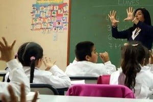 Docentes en un aula durante una capacitación sobre inclusión educativa en Santa Fe