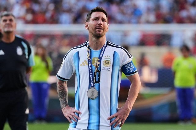 Lionel Messi con la camiseta de la selección argentina