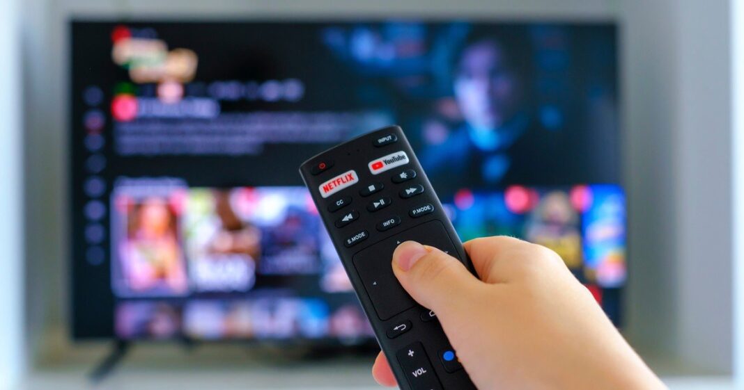 Logotipo de Netflix sobre fondo rojo