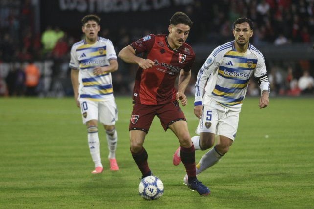 Matías Cóccaro durante un entrenamiento de Newell's Old Boys
