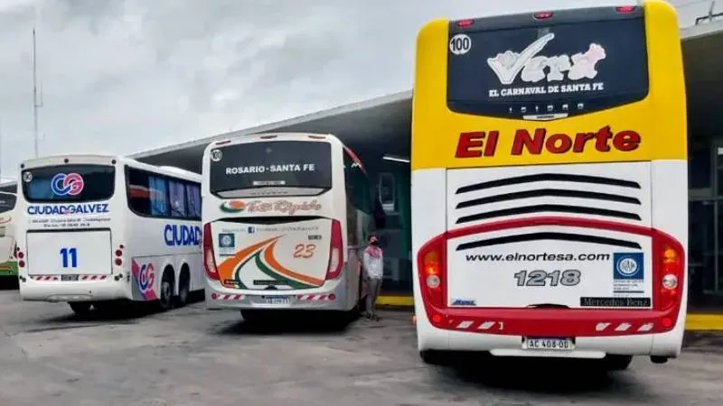 Colectivo interurbano en la provincia de Santa Fe