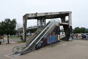 Puente peatonal de avenida 27 de Febrero en Santa Fe
