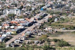 Comparación de imágenes satelitales de reservorios en Santa Fe entre 2019 y 2025