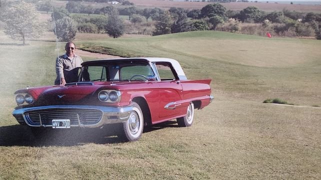 Ford Thunderbird 1959 que perteneció al ex intendente Luis Cándido Carballo