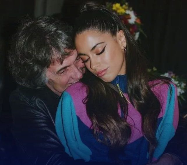Tini Stoessel en un evento musical