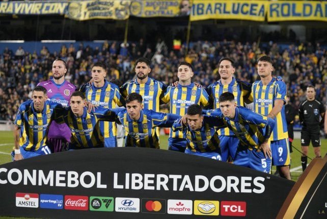 Estadio Gigante de Arroyito durante un partido de Copa Libertadores