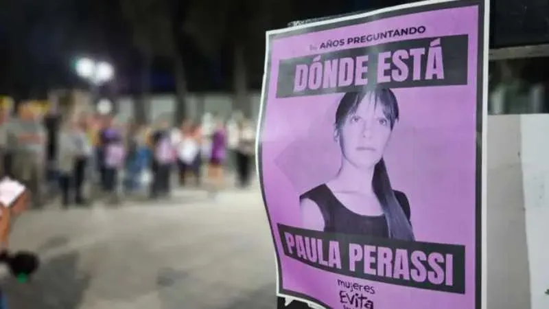 Marcha por Paula Perassi en San Lorenzo al cumplirse 15 años de su desaparición