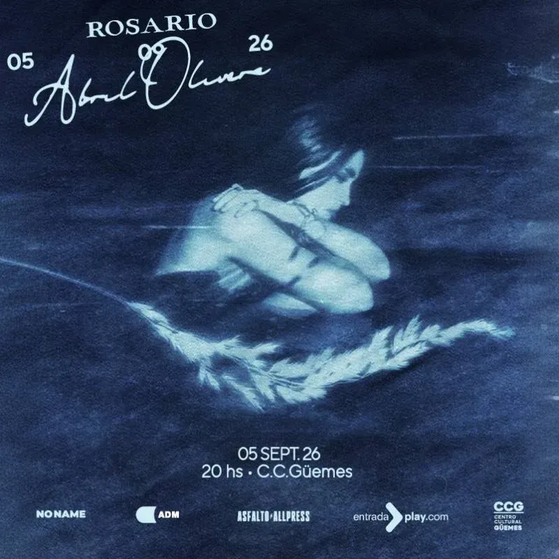Abril Olivera en presentación musical