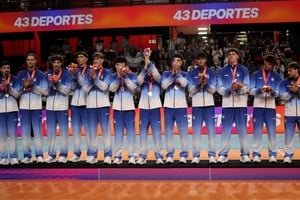 Selección argentina de vóleibol masculino durante la final de los Juegos Suramericanos Santa Fe 2026