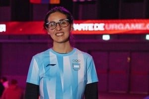 Daniela Arias durante la final de EA Sports FC femenino en los Juegos Suramericanos Santa Fe 2026