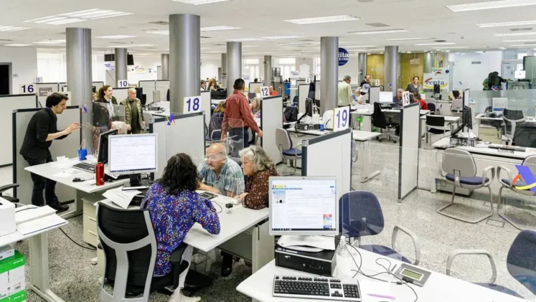 Gráfico del informe del INDEC sobre la evolución del empleo en la Administración Pública Nacional