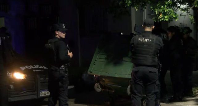 Contenedor de basura en barrio Parque Casado, Santa Fe