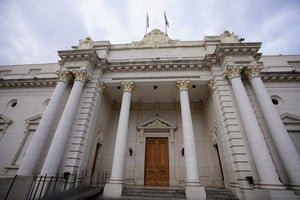 Fachada de la Legislatura de Santa Fe