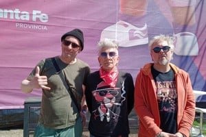 Los Tipitos en el escenario del Fan Fest del Parque del Sur durante los Juegos Suramericanos Santa Fe 2026