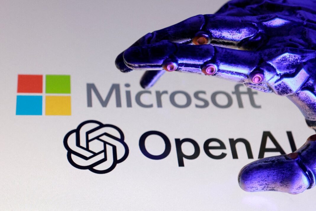 Logotipo de Microsoft junto a una representación de inteligencia artificial