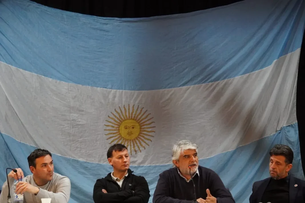 Plenario de trabajadores en el salón auditorio de la UOM de Villa Constitución