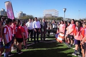 Inauguración de obras deportivas en el predio de la Asociación Rosarina de Fútbol