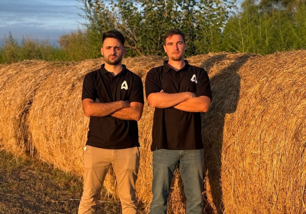 Dron sobrevolando un campo de cultivo para detectar malezas con inteligencia artificial