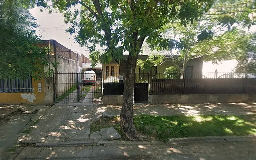 Casa de calle 9 de Julio al 500 en Capitán Bermúdez donde encontraron muerta a Roxana Andrea Villareal