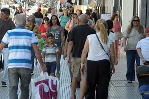 Boletín Oficial con el decreto que posterga la puesta en marcha del Fondo de Asistencia Laboral