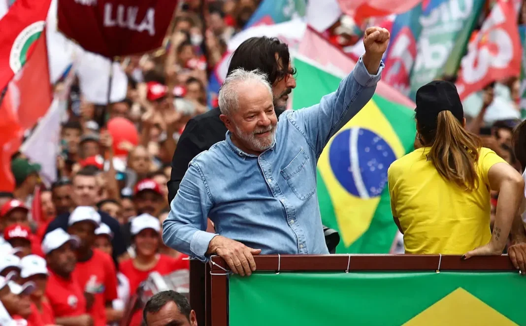 Urnas electrónicas en Brasil durante la segunda vuelta presidencial