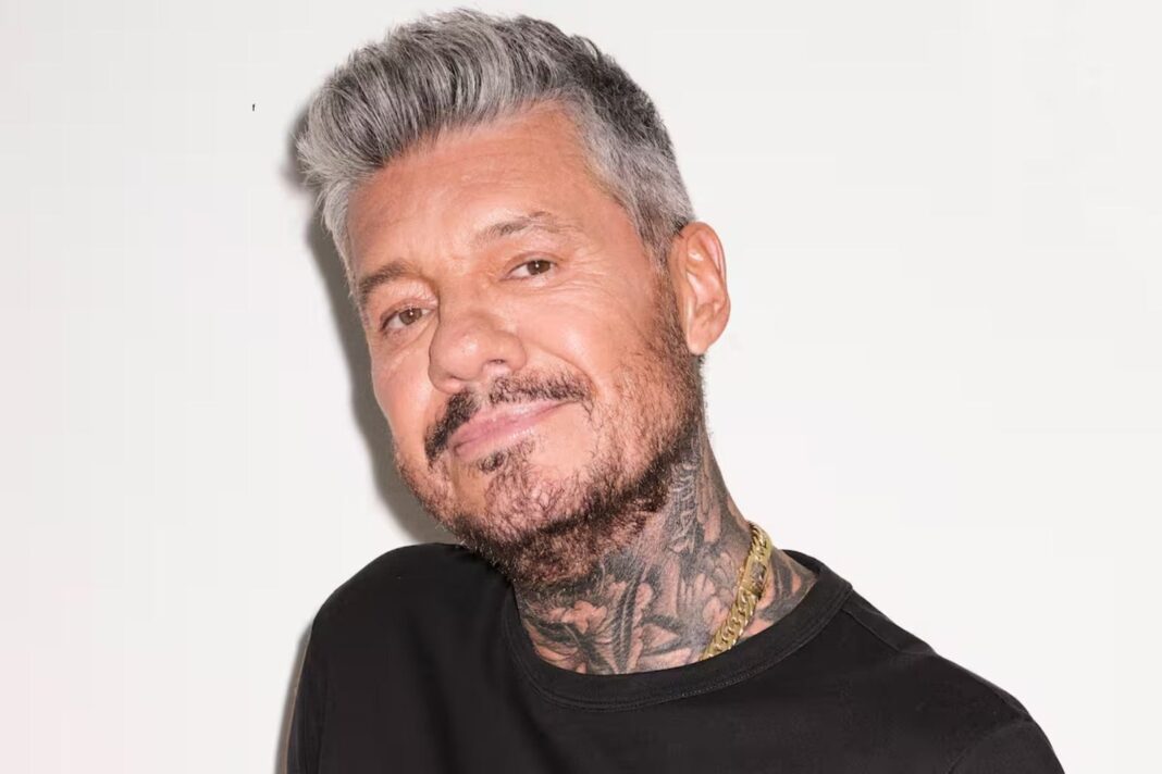 Marcelo Tinelli junto a su familia en la presentación del reality Los Tinelli