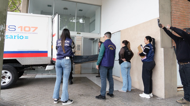 Móvil policial en el barrio Echesortu de Rosario