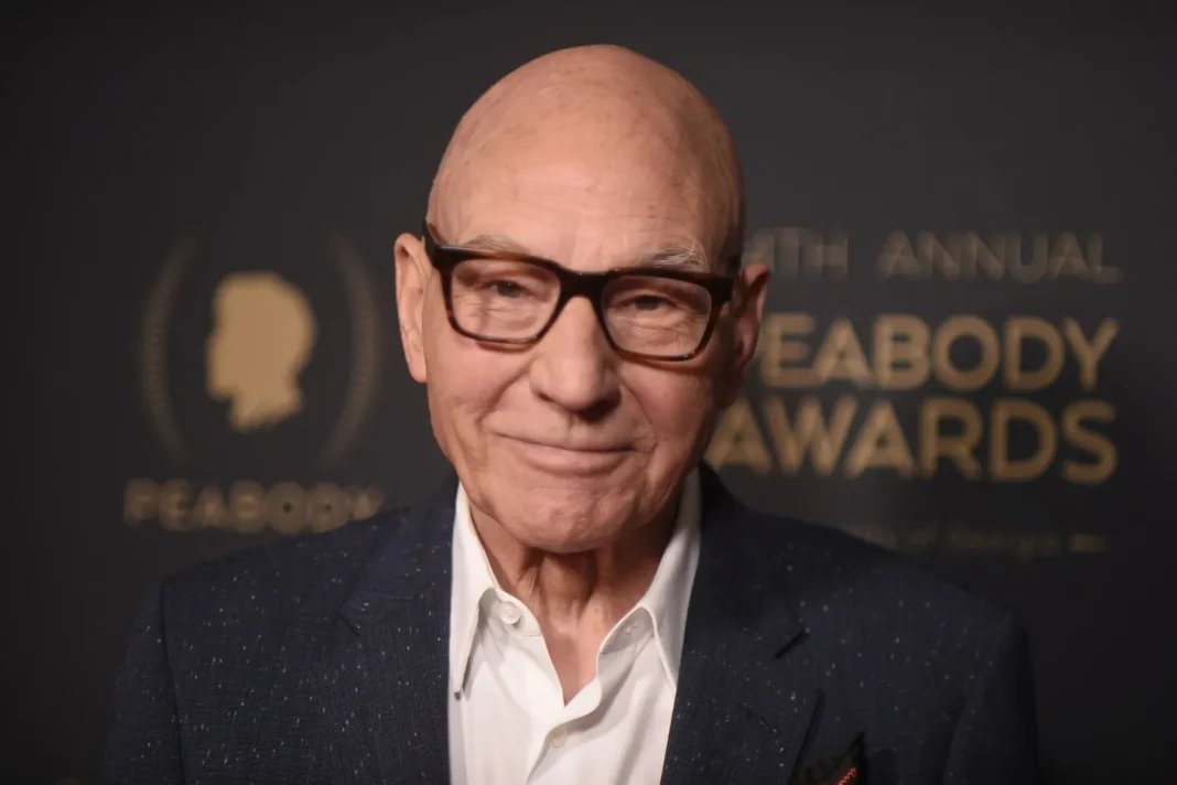 Patrick Stewart y su esposa Sunny Ozell en una aparición pública