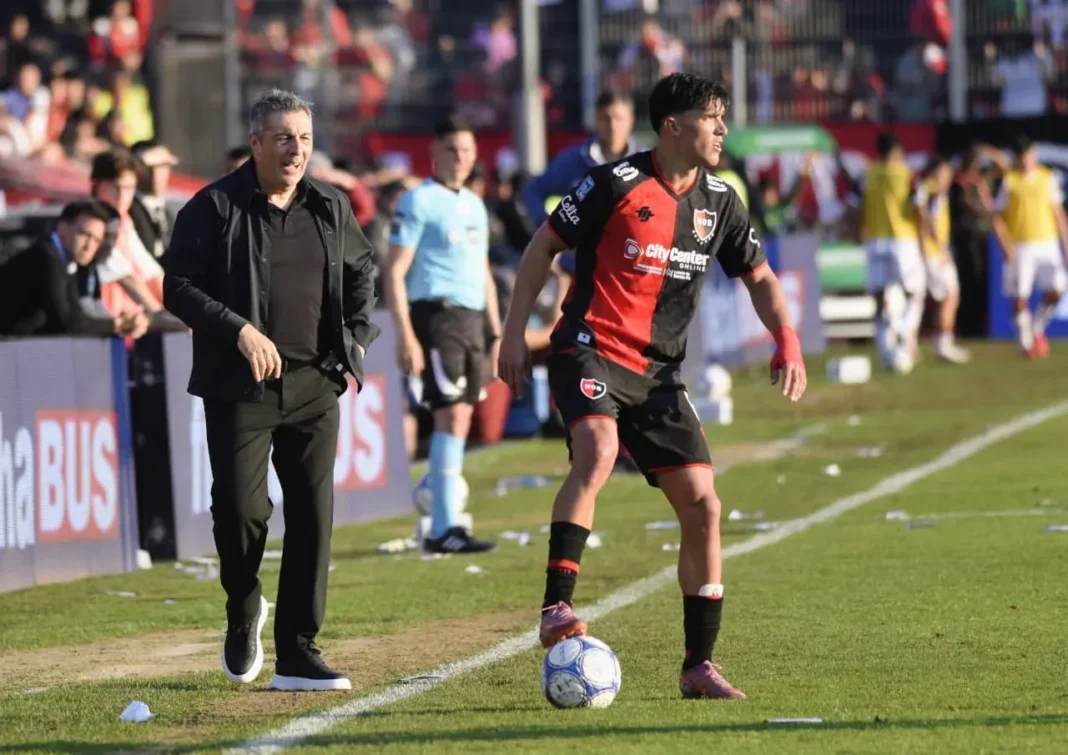 Jugadores de Newell's Old Boys durante el partido contra Lanús