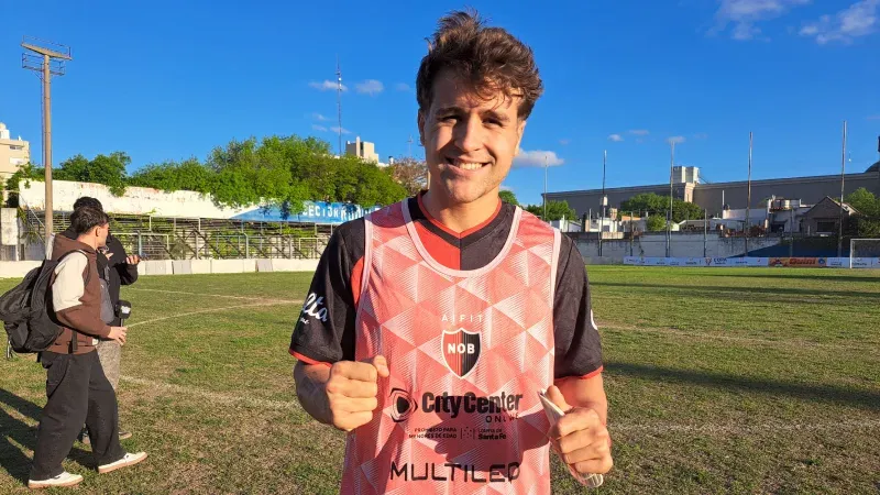 Jugadores de Newell's celebrando la victoria ante Rosario Central en la Copa Santa Fe