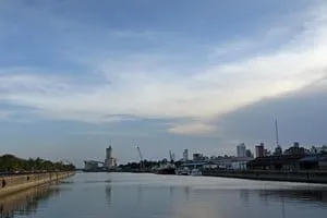 Cielo nublado en la ciudad de Santa Fe