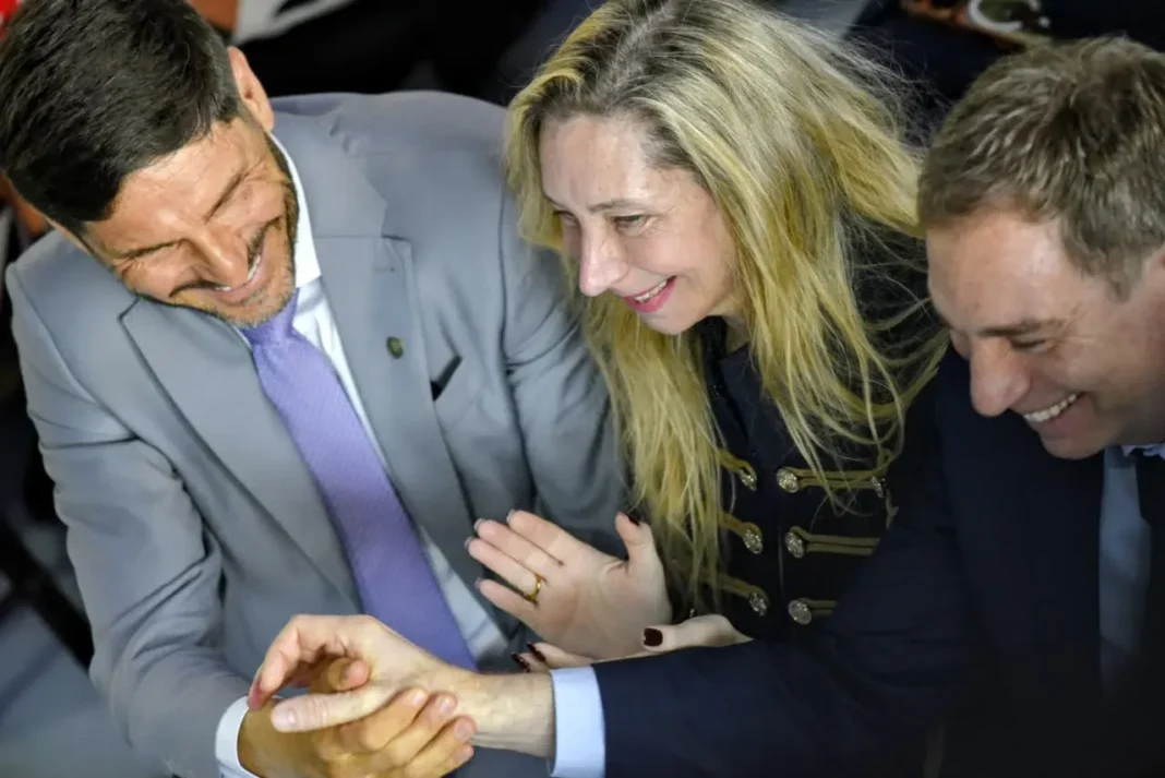 Gobernador Maximiliano Pullaro durante la apertura de la Ronda de Negocios del RIGI en Rosario