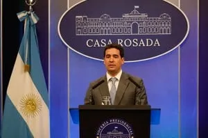 Adrián Ravier, vocero presidencial, durante una conferencia de prensa
