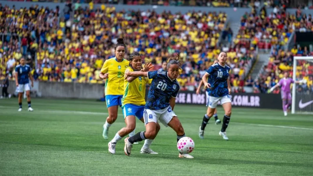 Selección Argentina de fútbol femenino durante un partido amistoso