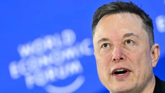 Elon Musk en la presentación del Tesla Roadster